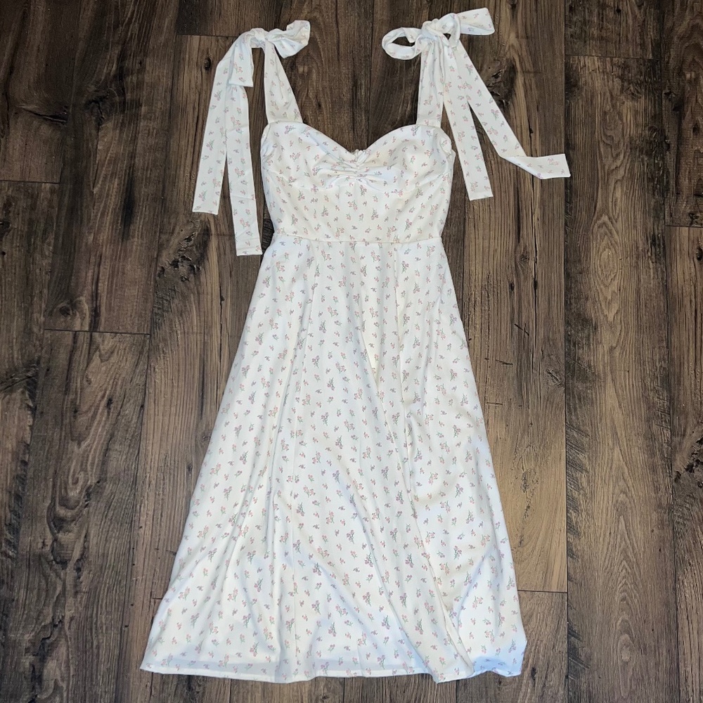 NWT House Of CB Alicia White Floral Midi Sundress